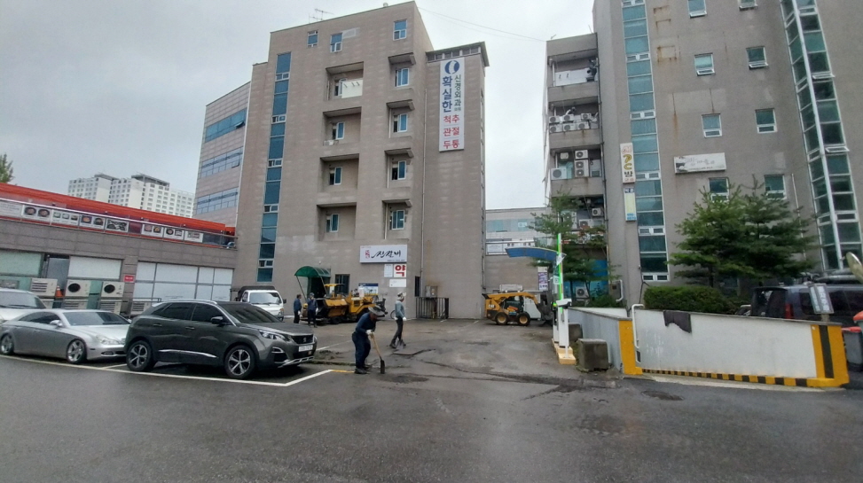 3529723288_j8n7oEgL_91bb24dc01d7b20a8df18a776294cd6369635180.jpg 이미지크게보기